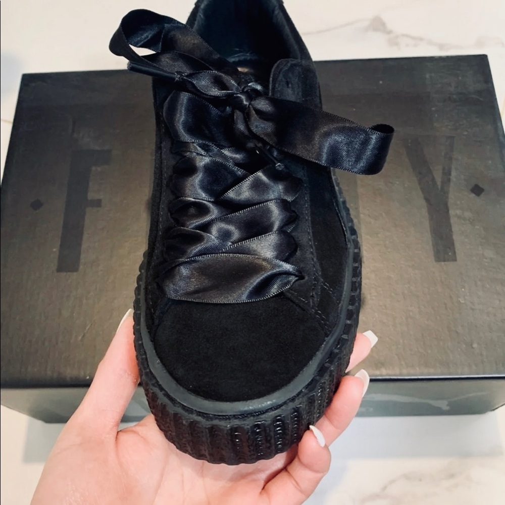 SOLD Puma creepers - Picture 2 of 6